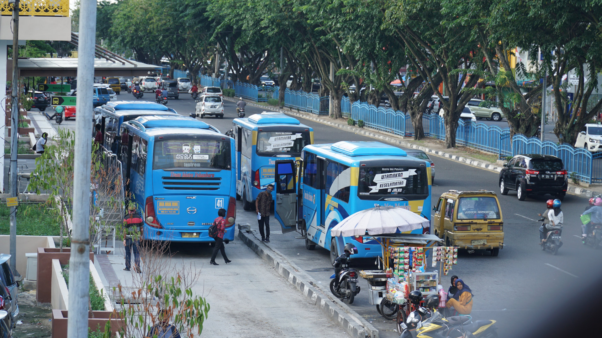 Bus Trans Metro Pekanbaru