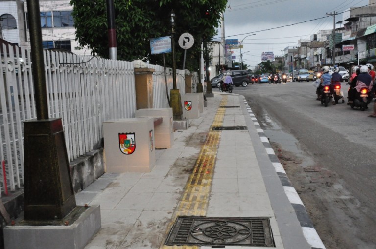Ironi Pejalan Kaki di Pekanbaru