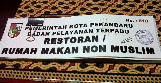 Wajib Stiker, Restoran non Muslim Boleh Buka