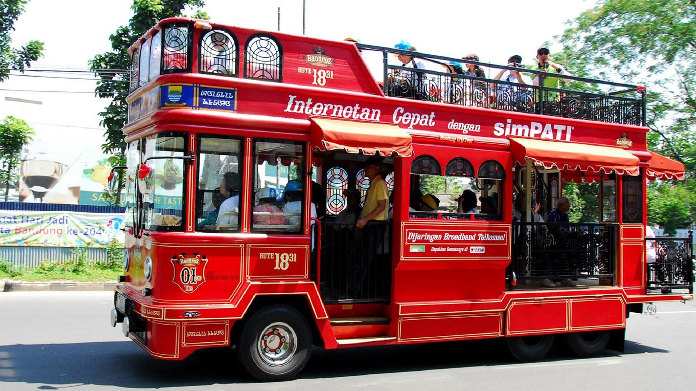 foto:BD-ANTARA - Bus wisata Bandros Bandung