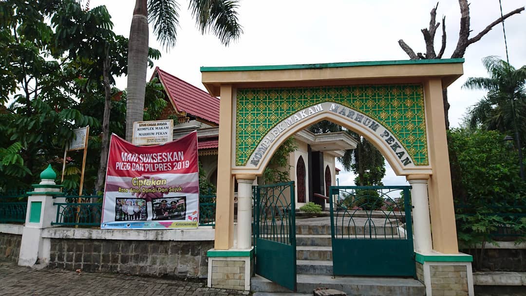 Komplek Makam Marhum Pekan Komplek Makam Marhum Pekan