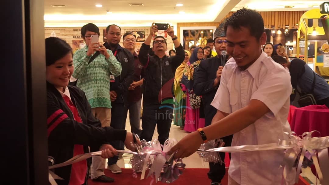 Tri Store Pekanbaru Tonjolkan Suasana Digital Lifestyle