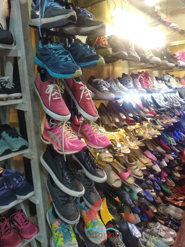 Aneka Sepatu di PJ Pasar Kodim Pekanbaru