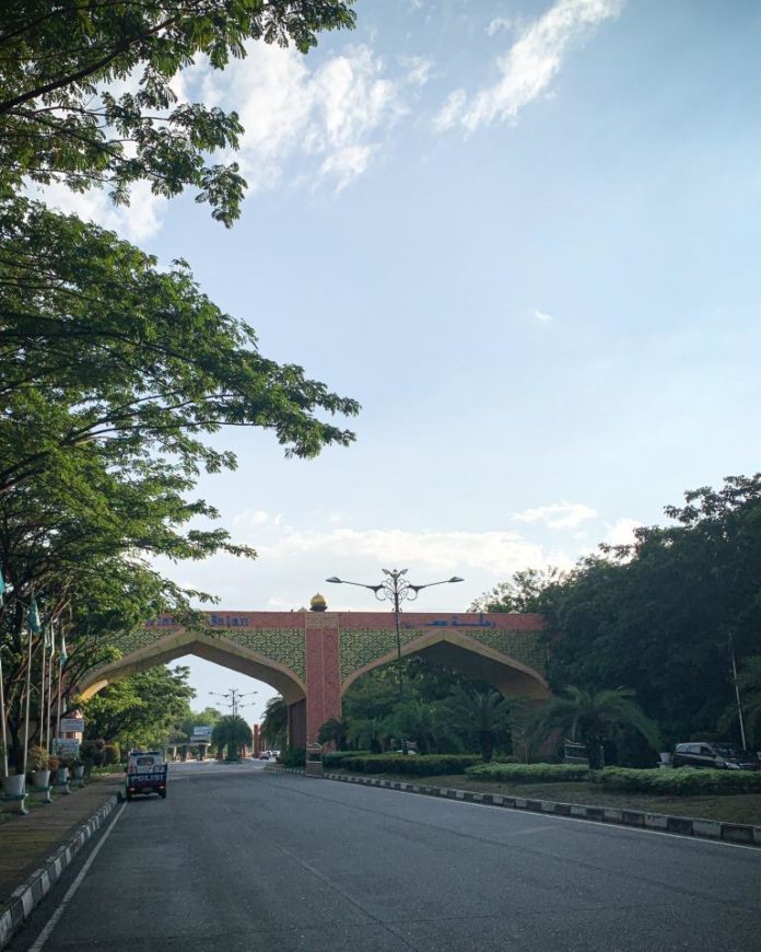 Uang Elektronik Pada Pembayaran Parkir