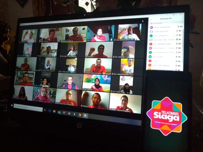 Di Rumah Terus Jalankan Kebaikan Bersama Telkomsel