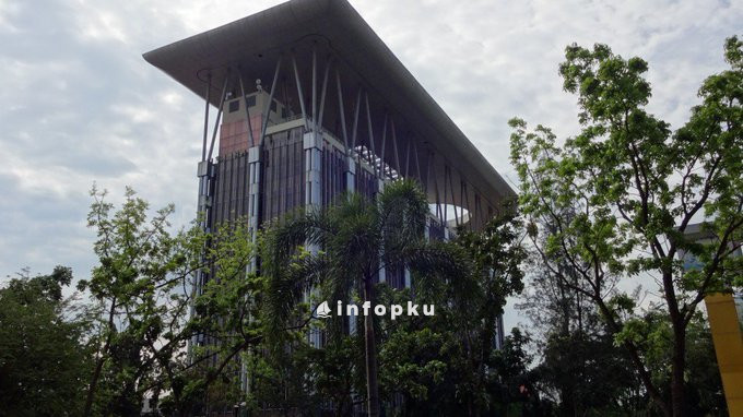 menara lancang kuning