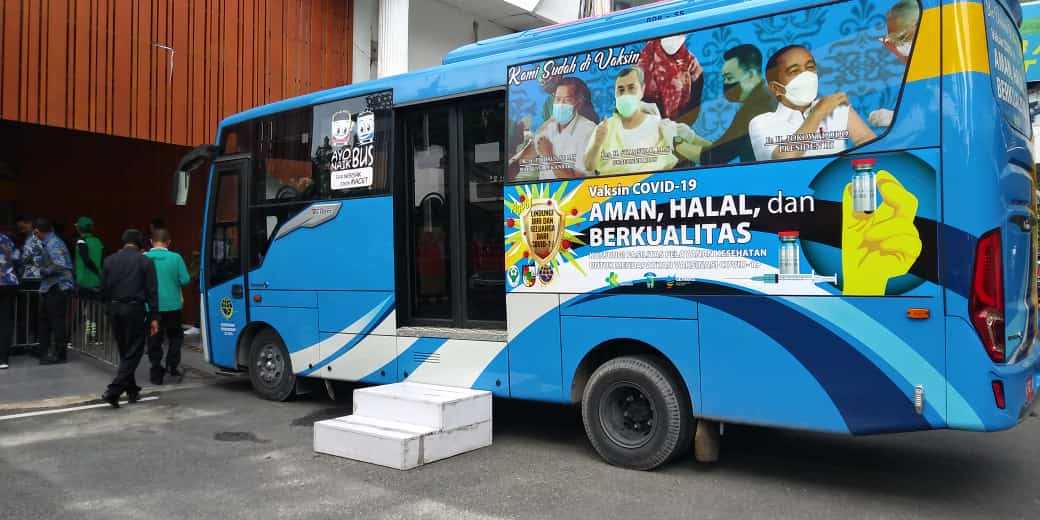 Mobil Vaksinasi Keliling Pekanbaru