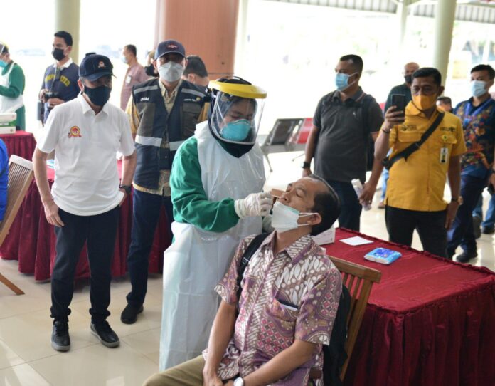 Jumlah Kasus Positif Riau