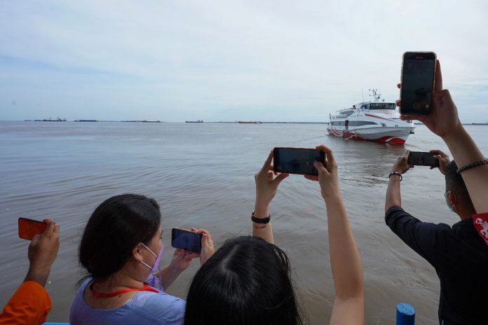 Pelabuhan Internasional Dumai-Melaka Pelabuhan Internasional Dumai-Melaka