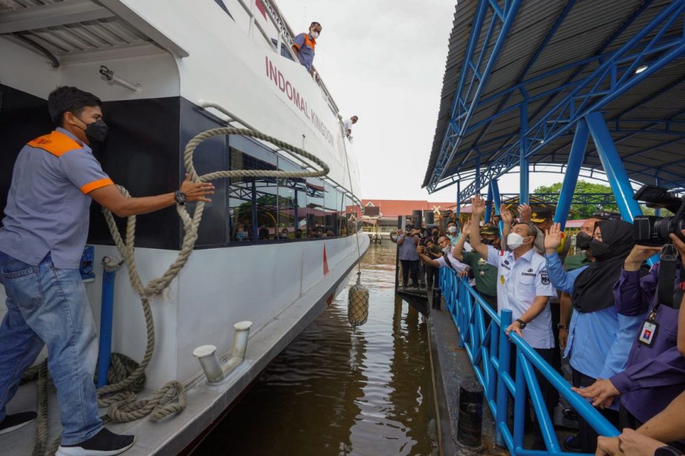 Pelayaran perdana Pelabuhan Internasional Dumai-Melaka