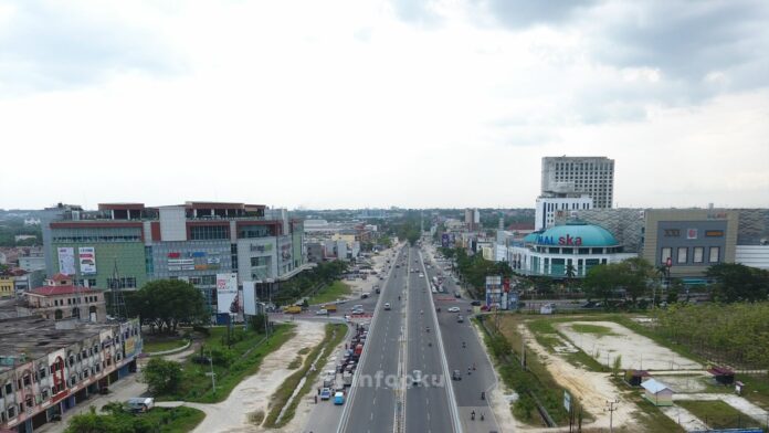 Simpang SKA Pekanbaru Yang