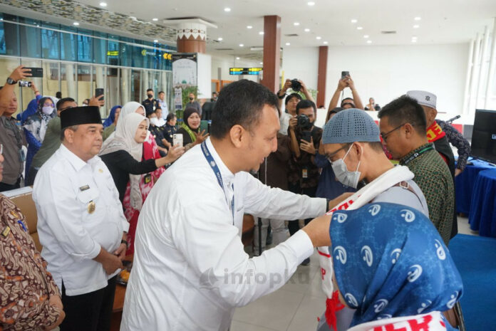 Penerbangan Umrah Rute Pekanbaru-Madinah Penerbangan Umrah Rute Pekanbaru-Madinah