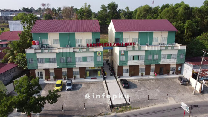 Universitas Awal Bros