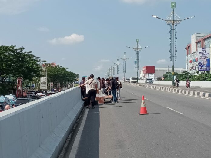 KPK Periksa Flyover Simpang SKA