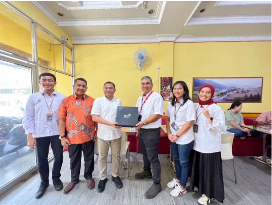 Unilak Bersama Telkom Riau