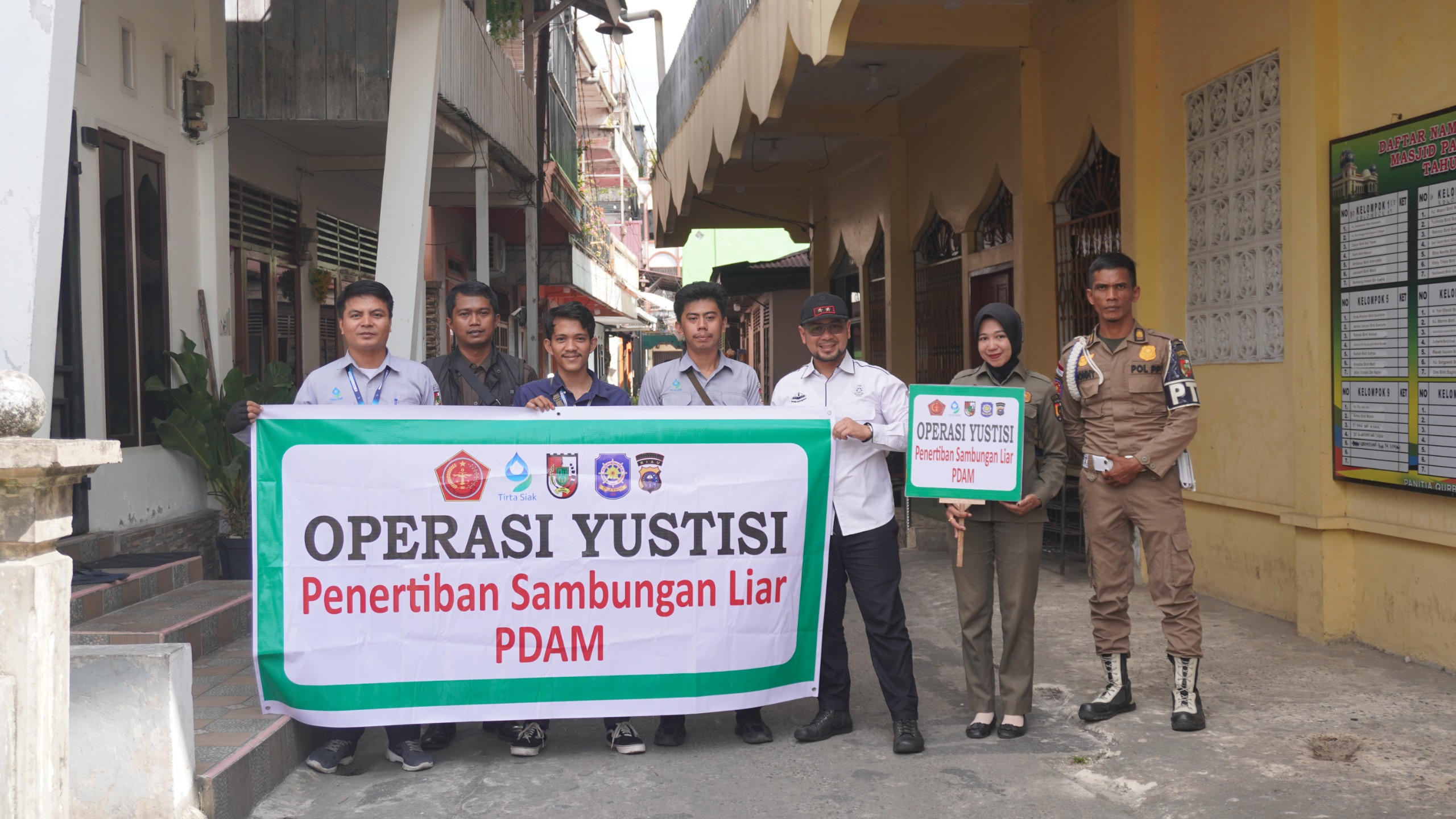 Tirta Siak Tertibkan Sambungan