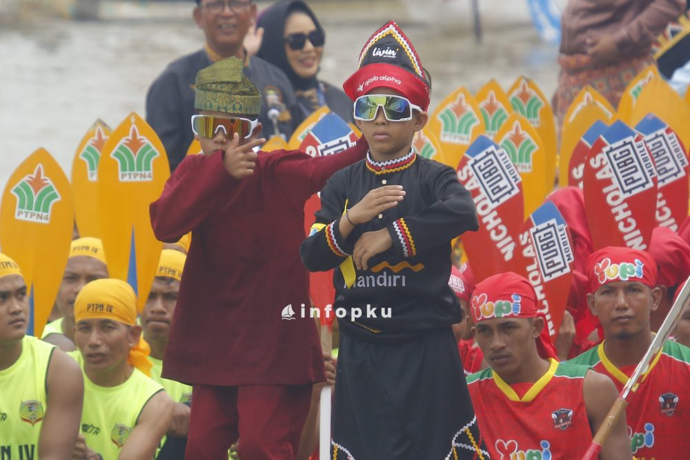 Bocah Penari Jalur