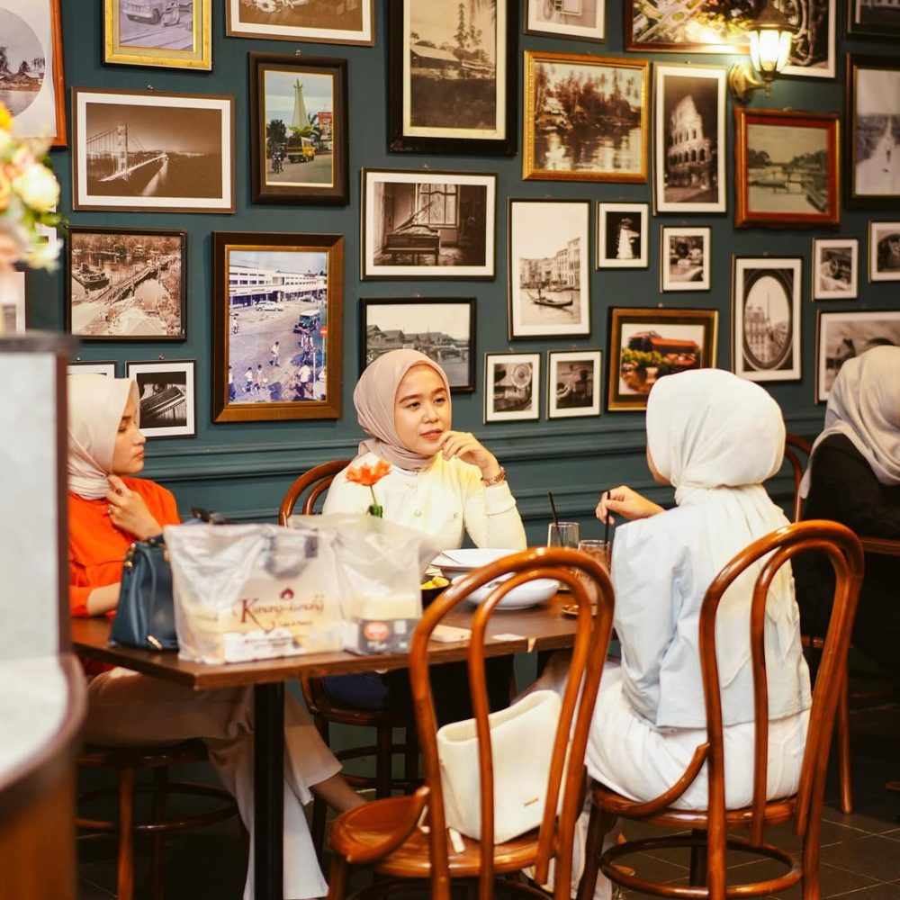 September Cafe Estetik Pekanbaru